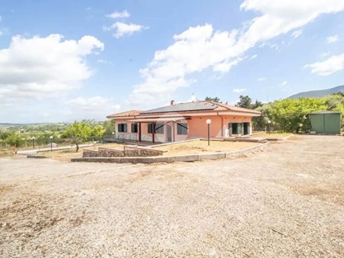 Casa quadrilocale in vendita in Strada di Colle Marocco, Palombara Sabina