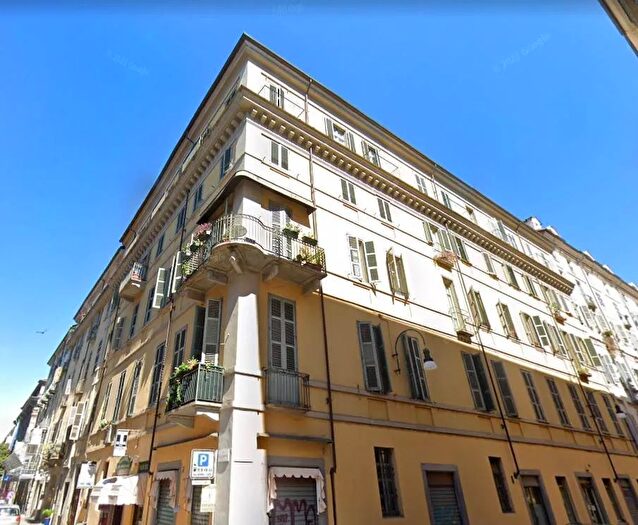 Appartamento con 7 locali in vendita in Via del Carmine Torino, Torino