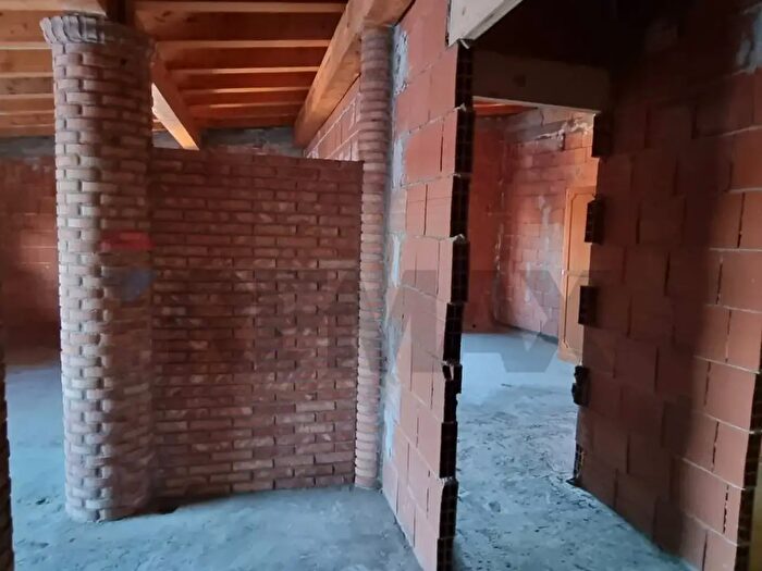 Appartamento trilocale in vendita in Via Giovanni Boccaccio, Paterno