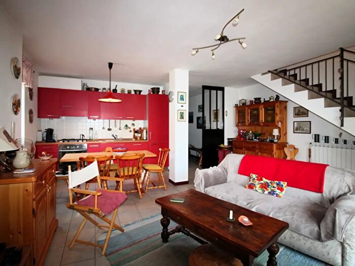 Appartamento quadrilocale in vendita in Via Boffalora, Alta Valle Intelvi