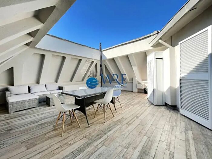 Appartamento bilocale in affitto in Via degli Orti della Farnesina, Roma