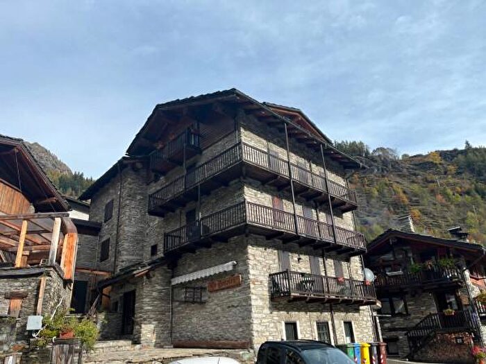 Appartamento trilocale in vendita in Frazione Chardonney, Champorcher