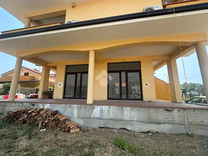 Appartamento trilocale in vendita in Via Fonte Grande, Villapiana