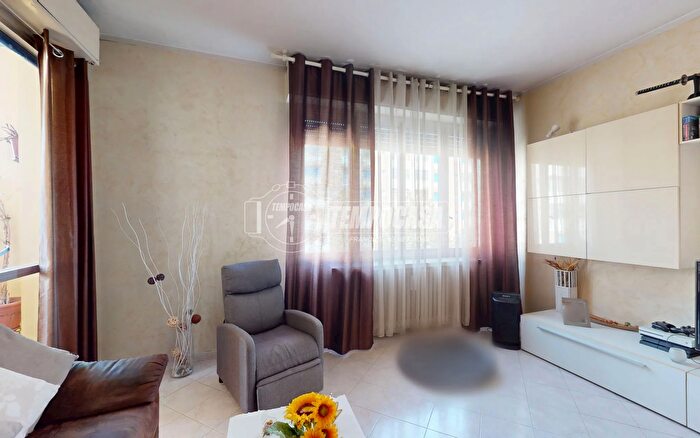 Appartamento con 5 locali in vendita in Via Giovanni Roveda a, Torino