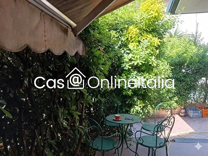 Appartamento con 5 locali in vendita in Via SantAgostino, Viareggio