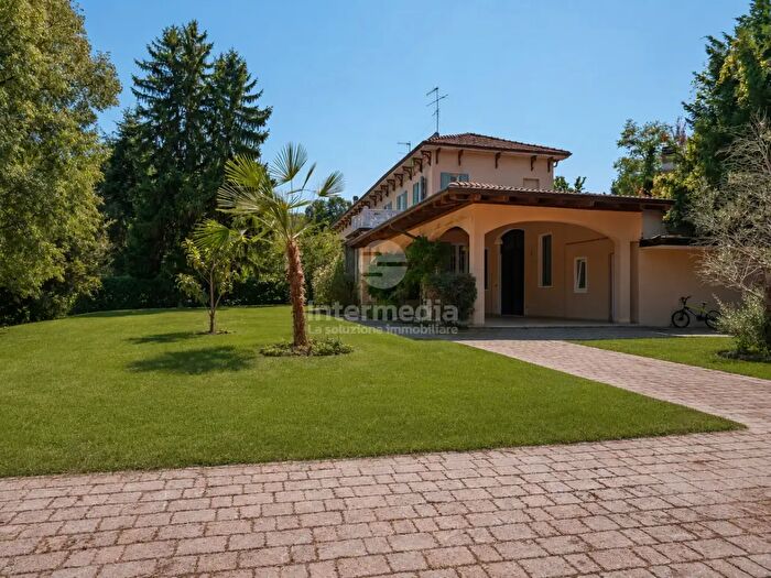 Casa con 5 locali in vendita in Via Rizzardi Luigi, Concesio