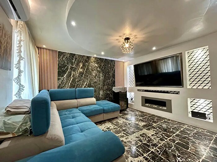 Casa trilocale in vendita in Via Fratelli Kennedy, Terrazzo