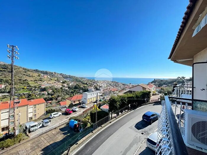 Appartamento bilocale in vendita in Strada Senatore Ernesto Marsaglia, Sanremo