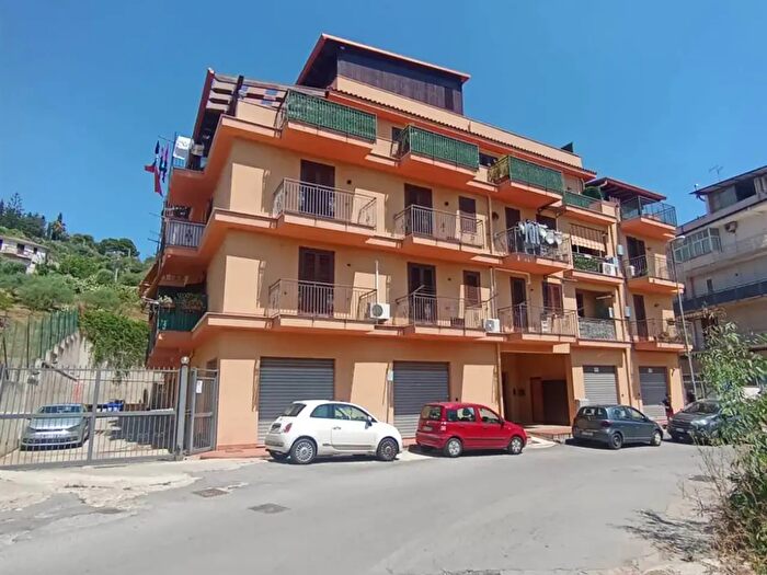 Appartamento quadrilocale in vendita in Via Roma, Misilmeri