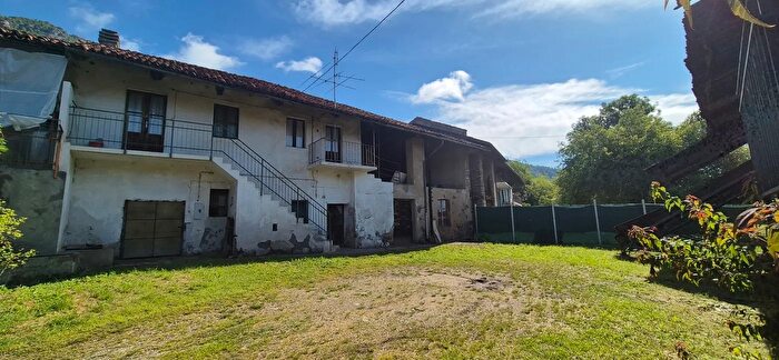 Casa quadrilocale in vendita in Via SantAntonio, Cantalupa