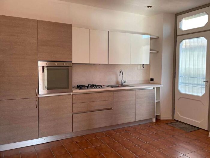 Appartamento quadrilocale in affitto in Via Piave, Cernobbio