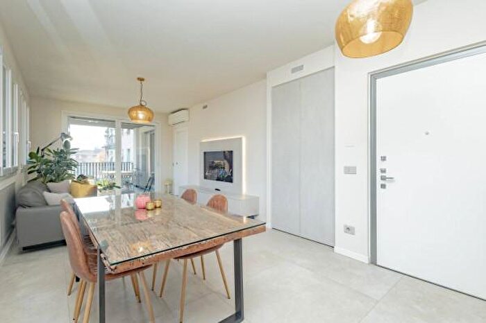 Appartamento trilocale in vendita in Via Adige, Cusano Milanino