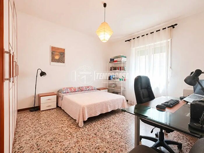 Appartamento trilocale in vendita in Via Argentiera, Cagliari