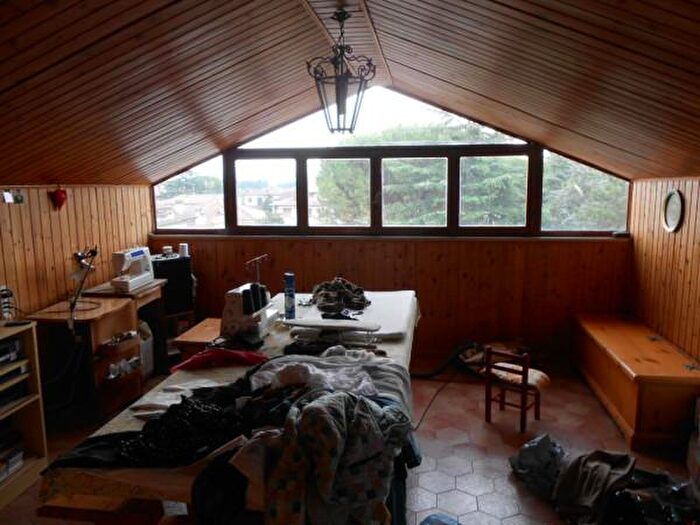 Casa con 6 locali in vendita in Pizza San Marco, Castelbellino