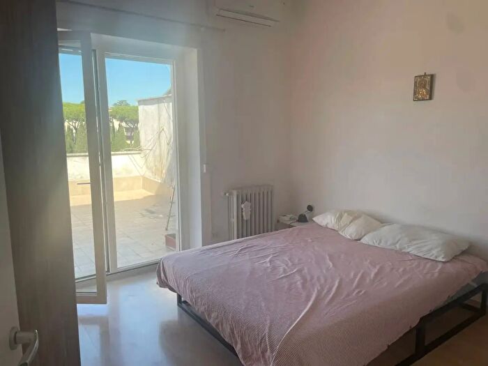 Appartamento trilocale in affitto in Via Cesio Basso, Roma