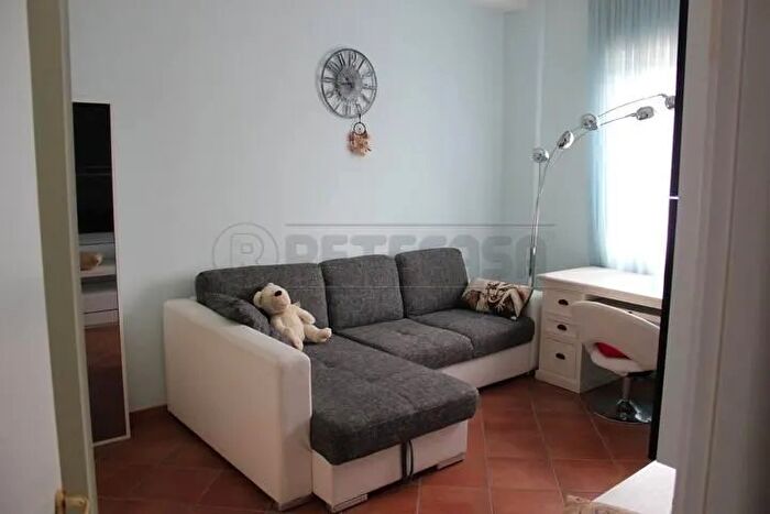 Appartamento trilocale in affitto in Via Ancona, Ladispoli