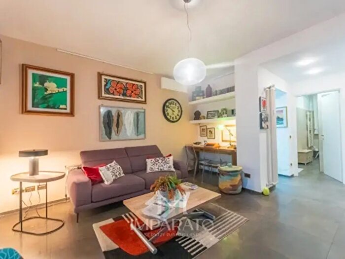 Appartamento quadrilocale in vendita in Via Raffaello Giolli, Milano