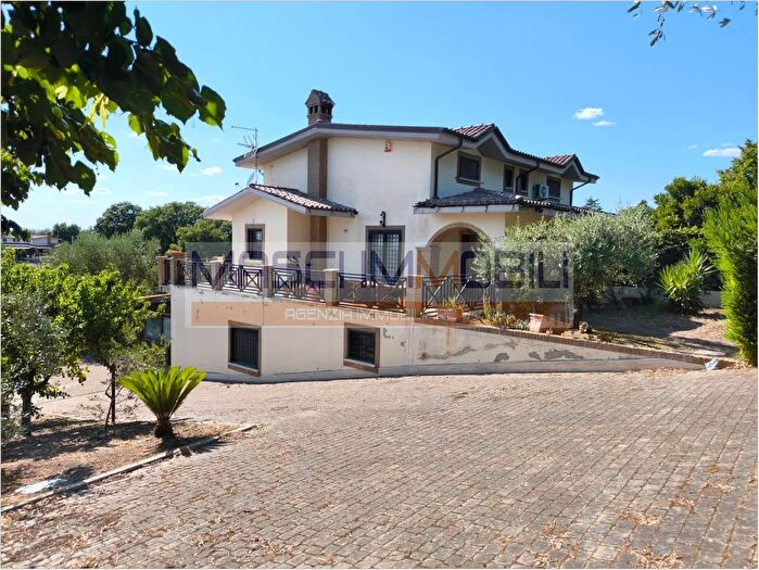 Casa con 5 locali in vendita in Fiano Romano, Fiano Romano