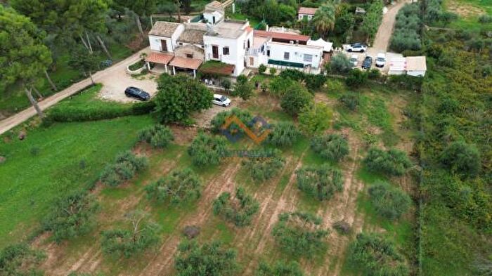 Casa trilocale in vendita in Contrada Fraginesi, Castellammare Del Golfo