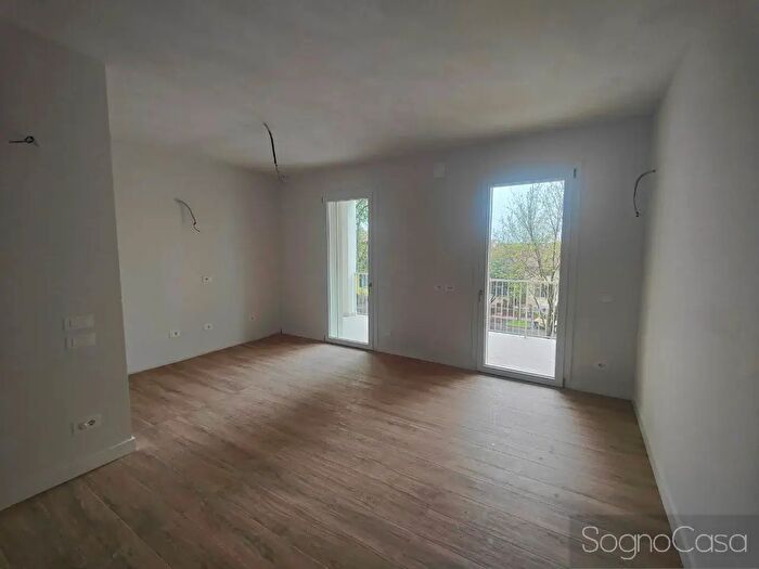 Appartamento trilocale in vendita in Via Pistoiese, Firenze