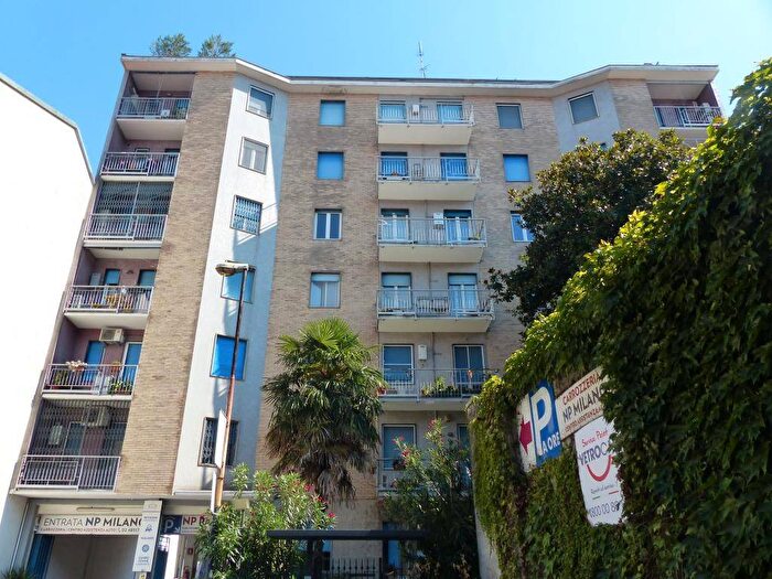 Appartamento bilocale in affitto in Piazza Napoli, Milano