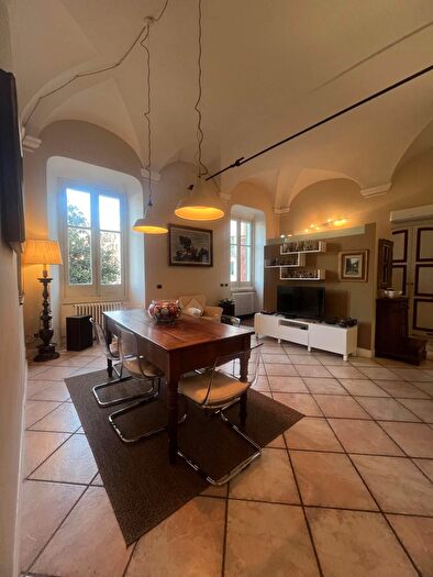 Appartamento con 6 locali in affitto in Lerici