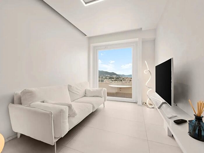 Appartamento bilocale in affitto in Via Gabriele dAnnunzio, Genova