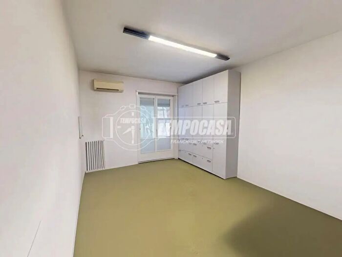 Appartamento trilocale in vendita in Viale Monza, Milano