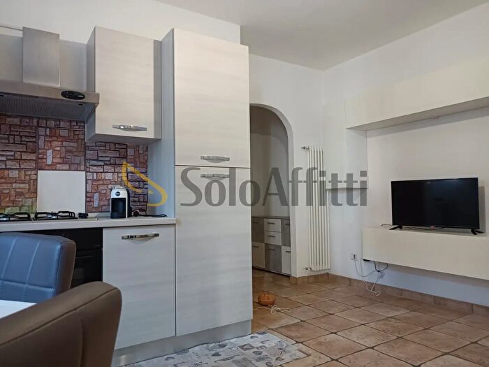 Appartamento bilocale in affitto in Uggiate con Ronago