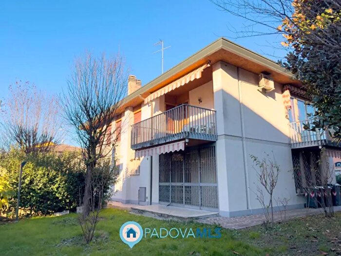 Casa con 5 locali in vendita in Via Pietro Micca, Padova