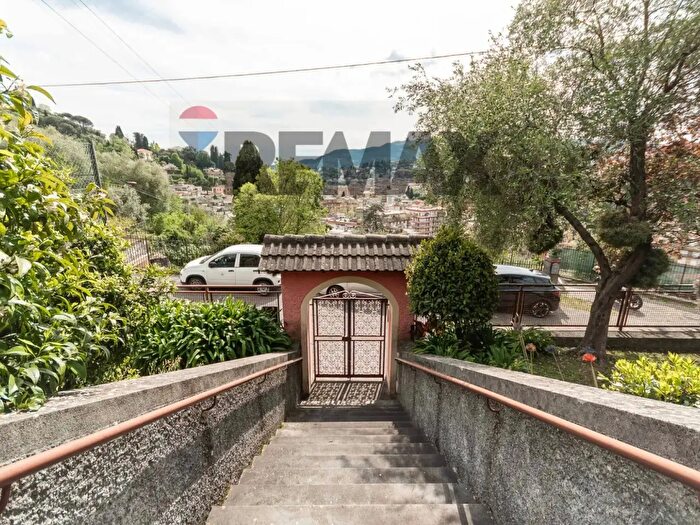Casa con 10 locali in vendita in Via Camporino, Rapallo