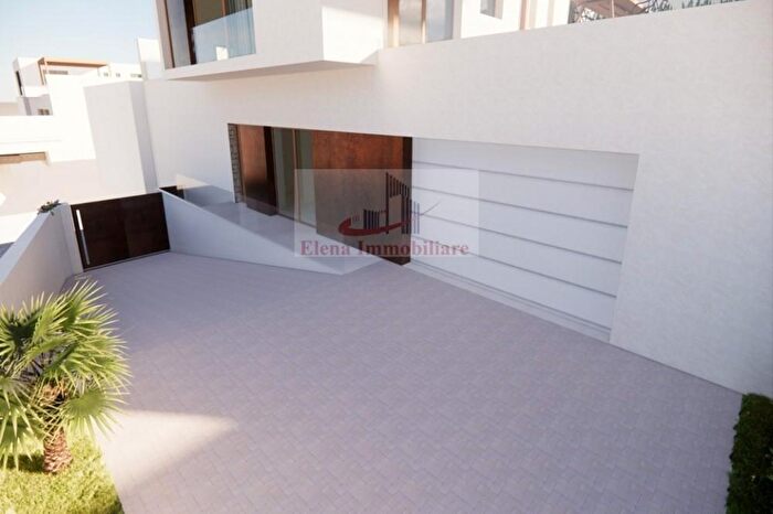 Casa con 7 locali in vendita in Alcamo