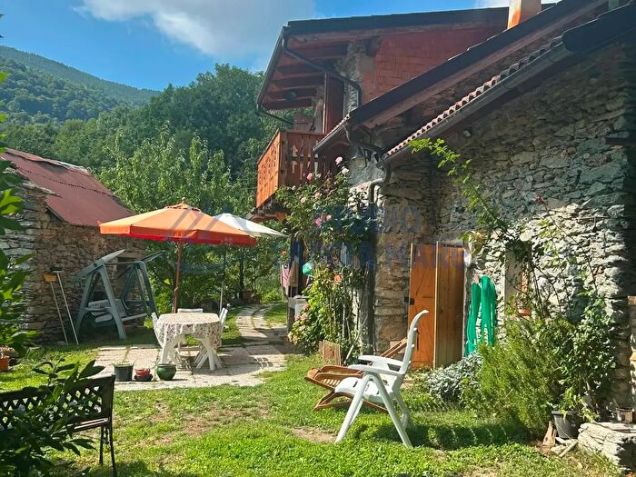Casa con 10 locali in vendita in Chioraira, Ormea