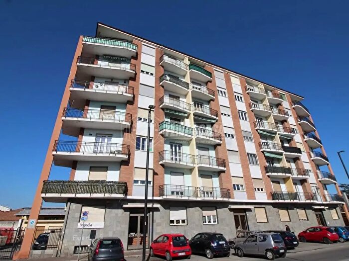 Appartamento trilocale in vendita in Via Cavour, Alpignano