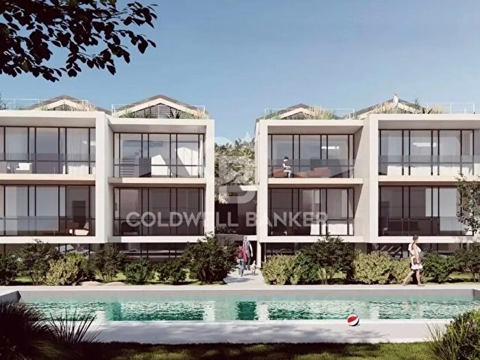 Appartamento trilocale in vendita in Via Castellana, Soiano Del Lago