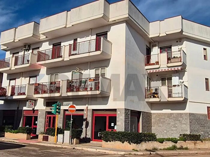 Appartamento con 6 locali in vendita in Via Giuseppe Saragat, Bitritto