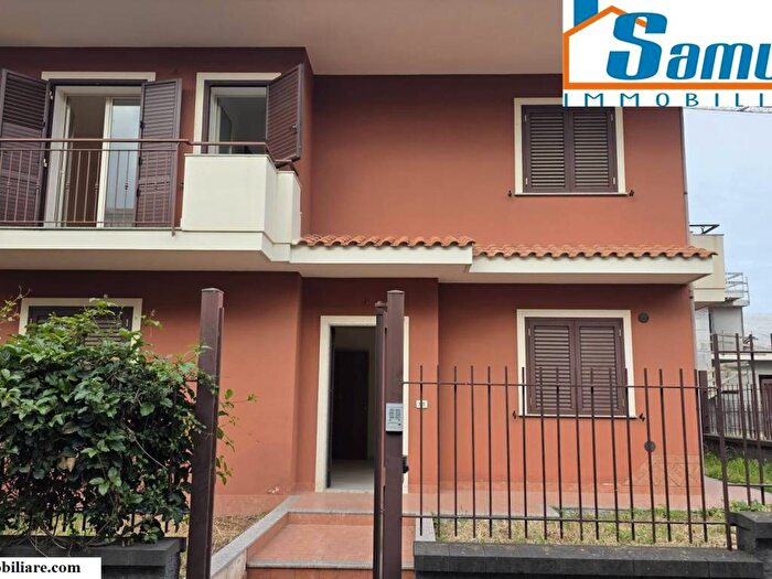 Casa con 5 locali in affitto in Strada, Centro, Giarre