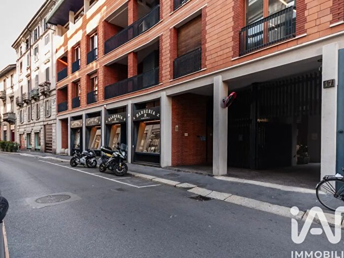 Appartamento trilocale in vendita in Via Pietro Maroncelli, Milano
