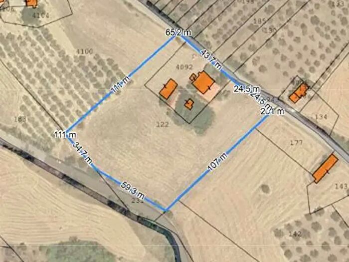 Casa con 10 locali in vendita in Via Lentesco, Castel Frentano