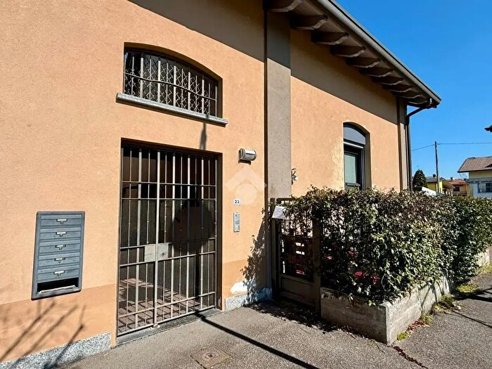 Case in Vendita e in Affitto - 2