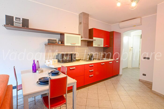 Appartamento monolocale in affitto in Strada Statale, Vado Ligure