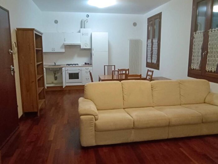 Appartamento bilocale in affitto in Piazzale Giuseppe Mazzini, Piazza Mazzini Ospedale Militare, Padova