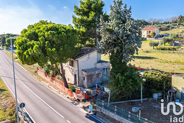 Casa quadrilocale in vendita in Strada Provinciale Maceratese Snc, Civitanova Marche