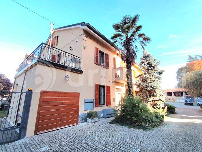 Appartamento trilocale in vendita in Via Vivaldi, Monza