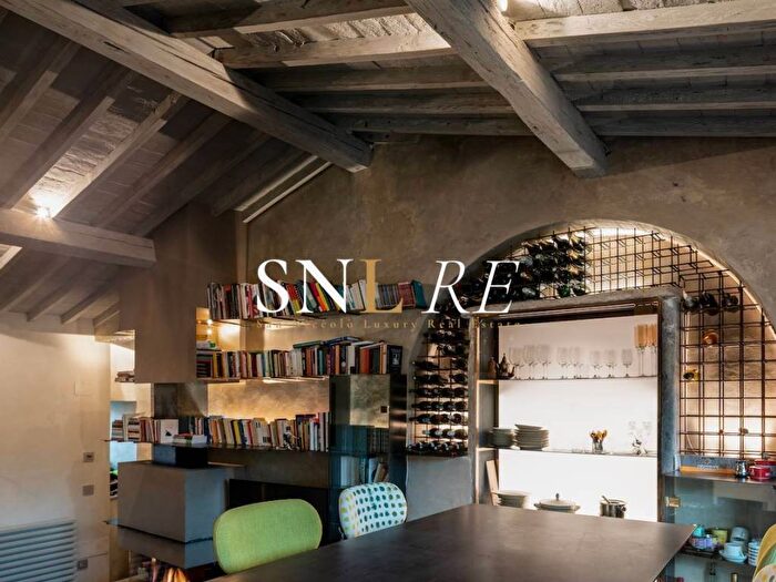 Appartamento trilocale in affitto in Via di San Niccolò, San Niccolò, Firenze