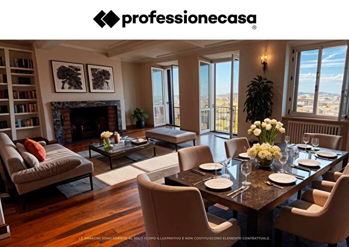 Appartamento con 9 locali in vendita in Via Santa Lucia, Osimo