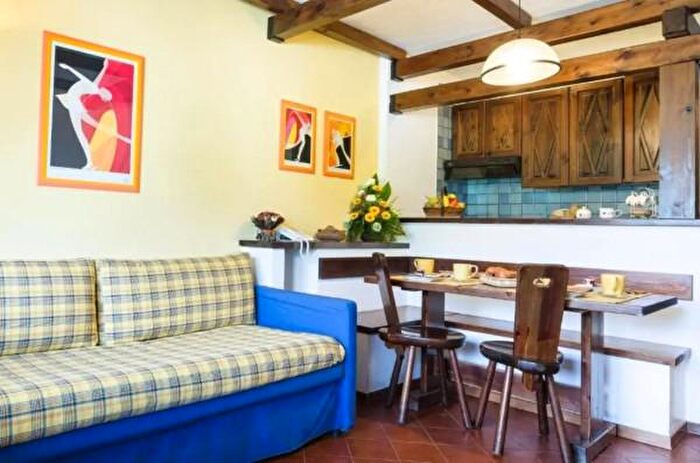 Appartamento trilocale in vendita in Via Monterotta, Sestriere