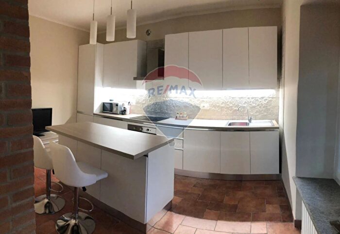 Casa con 6 locali in vendita in Via Arduino, Maglione