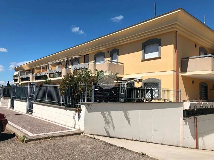 Appartamento bilocale in vendita in Via Enrico Viventi, Viterbo
