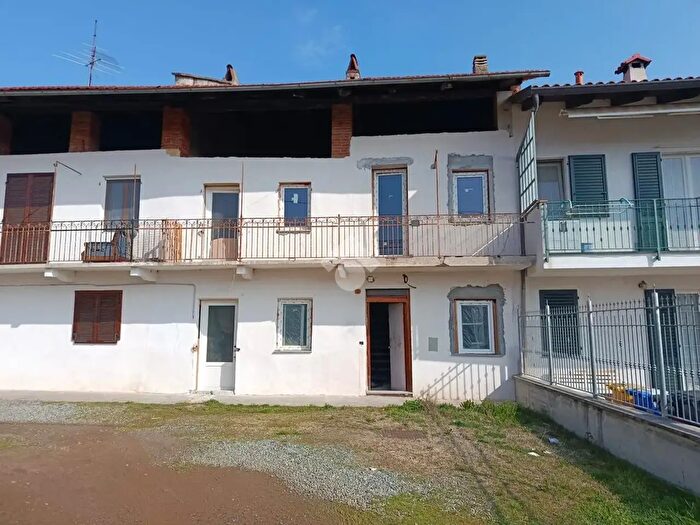 Casa con 6 locali in vendita in Via Ponte Masino, Nole